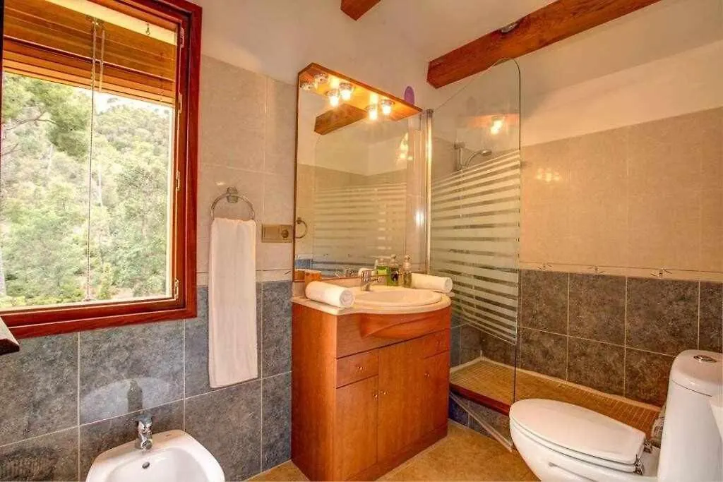 Can Lari Chalet Vall-Llobrega Spain