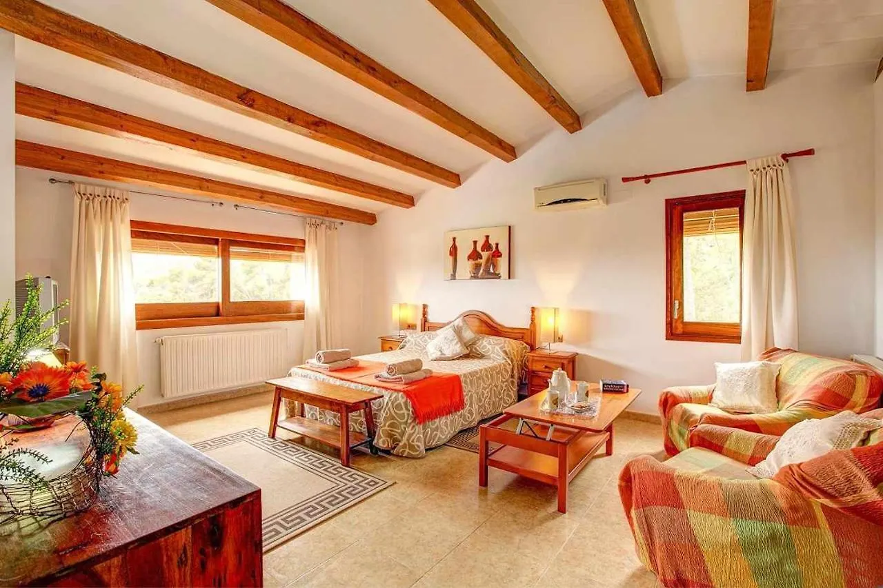 Can Lari Chalet Vall-Llobrega 0*,