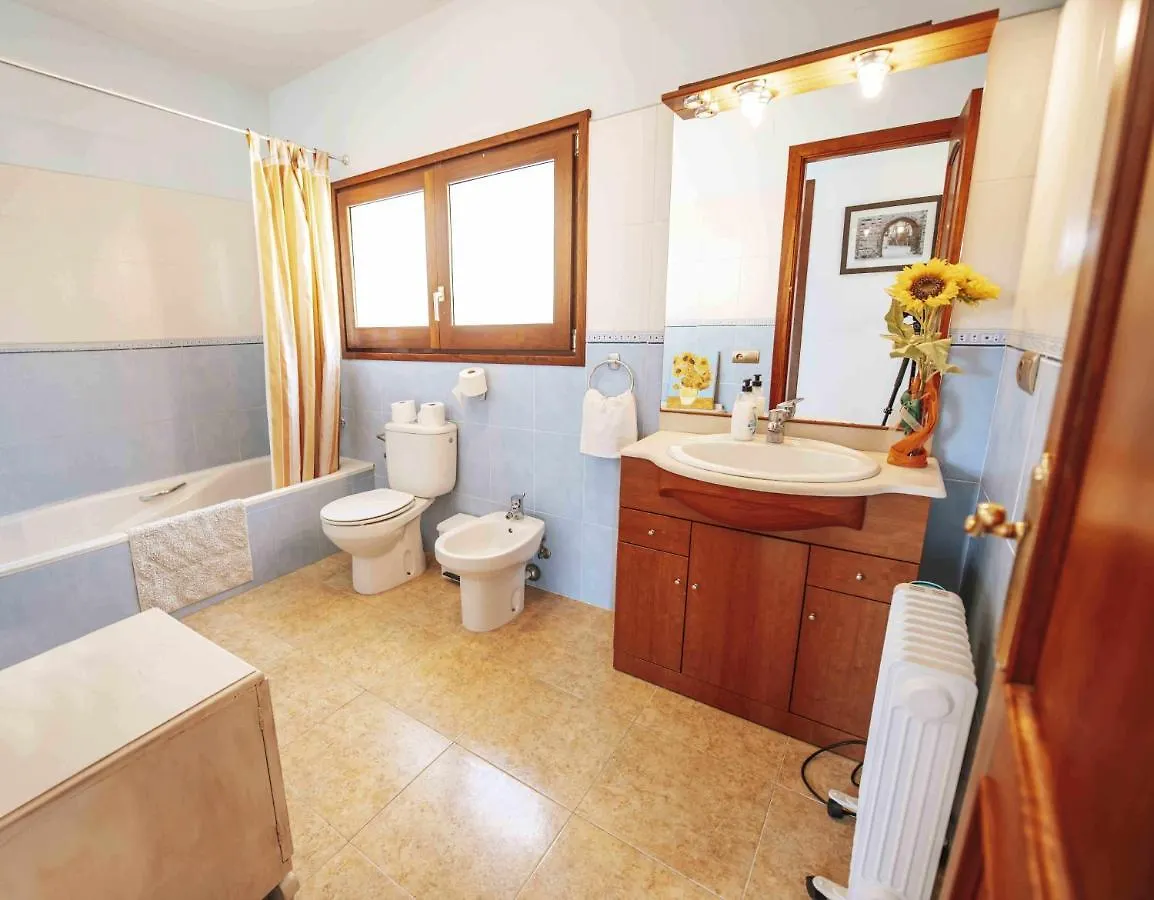 Can Lari Chalet Vall-Llobrega