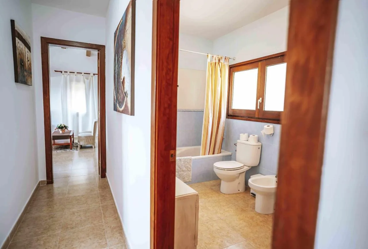Can Lari Chalet Vall-Llobrega 0*,